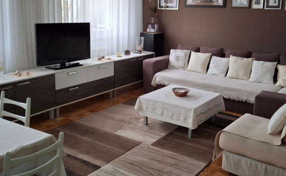 Stan na prodaju u Beogradu, Miljakovac, trosoban, 90m2, cena 192000 evra