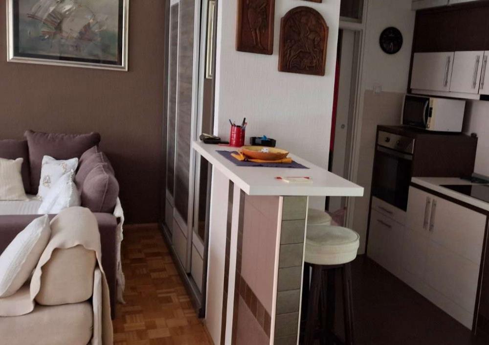 Stan na prodaju u Beogradu, Miljakovac, trosoban, 90m2, cena 192000 evra
