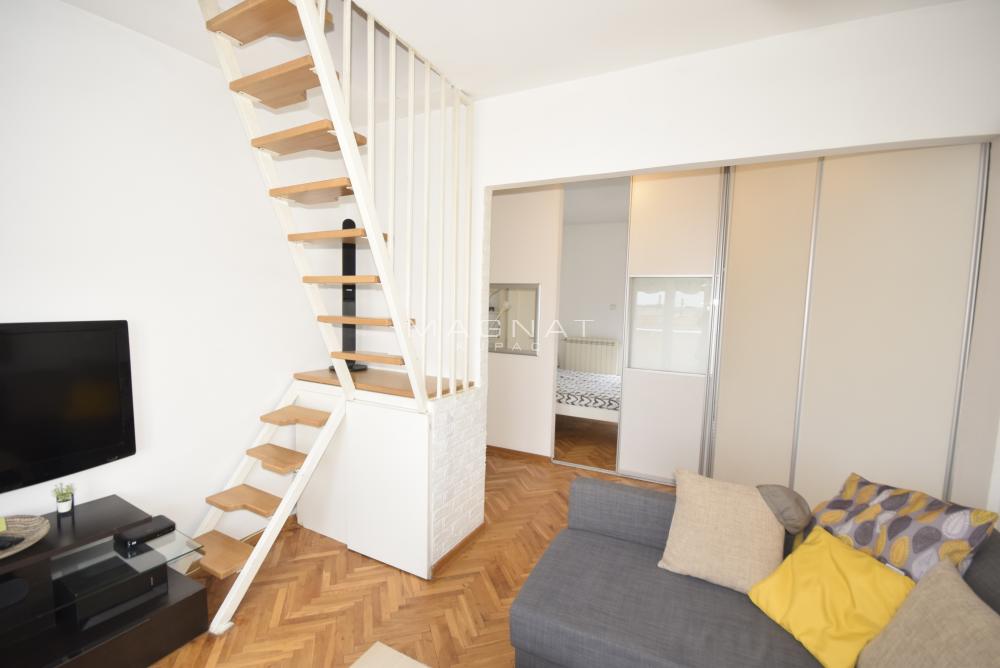 Stan na prodaju u Beogradu, Knez Mihailova, dvoiposoban, 59m2, cena 339900 evra