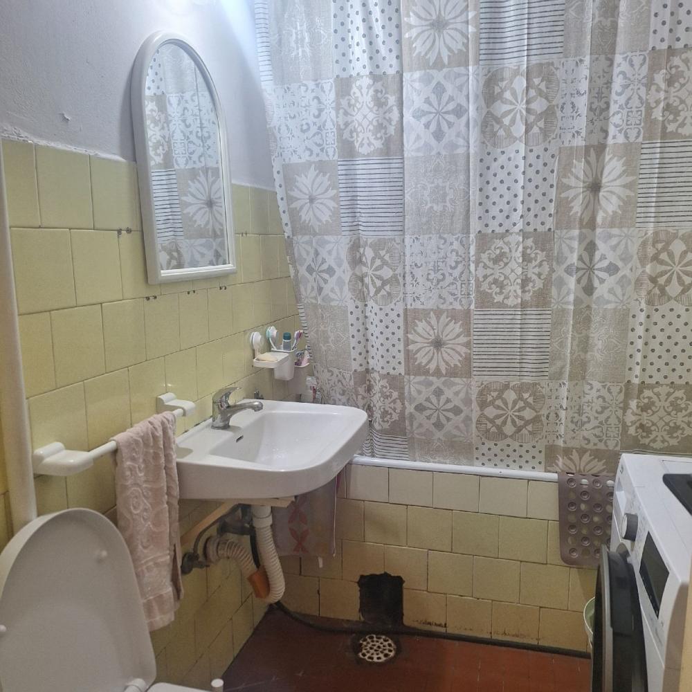 Stan na prodaju u Beogradu, Novi Beograd blok 37, dvosoban, 63m2, cena 166000 evra