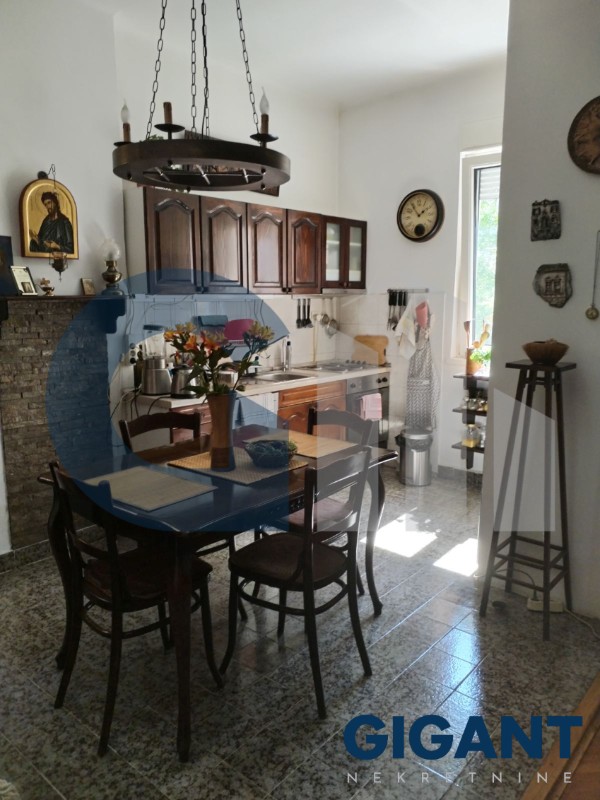 Stan na prodaju u Beogradu, Bulbulder, trosoban, 68m2, cena 229000 evra