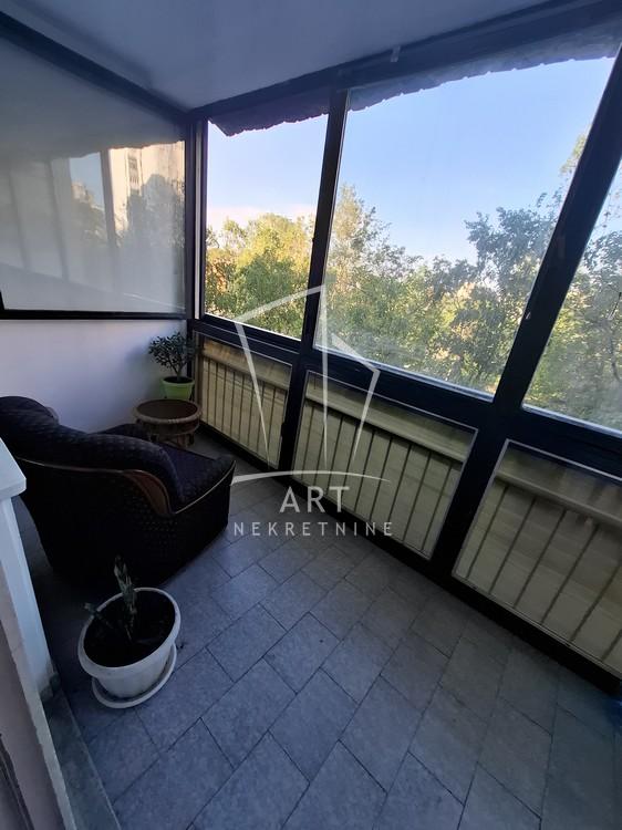 Stan na prodaju u Beogradu, Novi Beograd blok 62, dvosoban, 66m2, cena 216000 evra