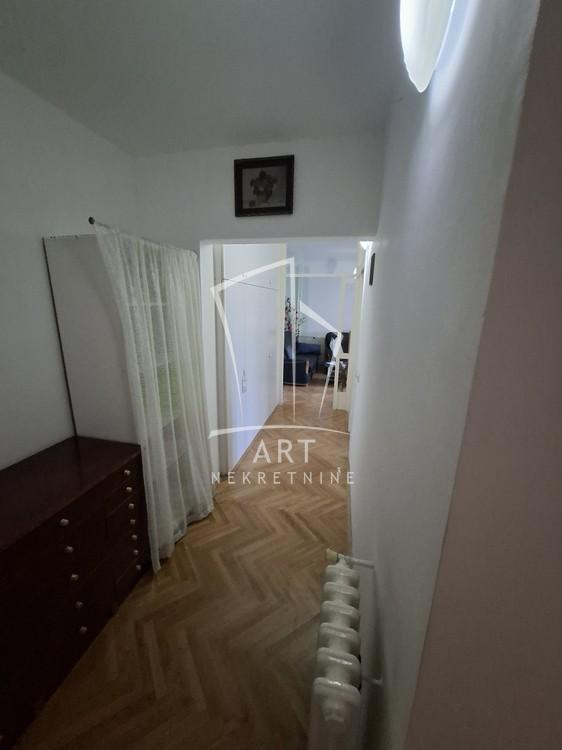 Stan na prodaju u Beogradu, Novi Beograd blok 62, dvosoban, 66m2, cena 216000 evra