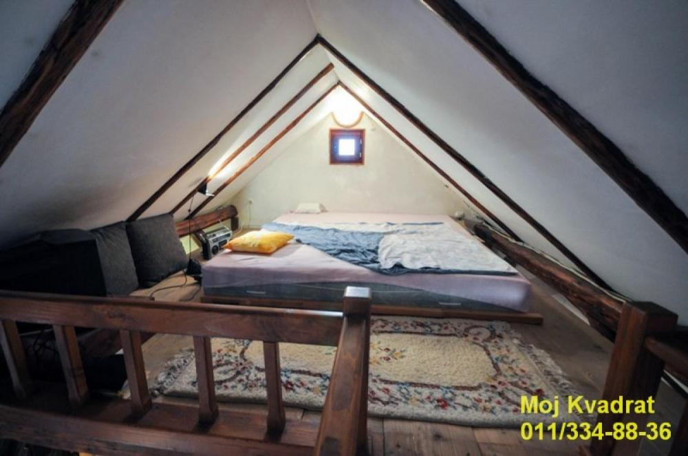 Stan na prodaju u Beogradu, Zemun, jednosoban, 100m2, cena 185000 evra