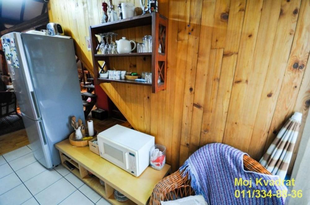 Stan na prodaju u Beogradu, Zemun, jednosoban, 100m2, cena 185000 evra