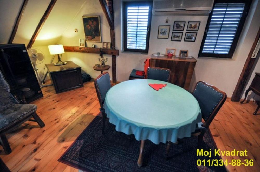 Stan na prodaju u Beogradu, Zemun, jednosoban, 100m2, cena 185000 evra