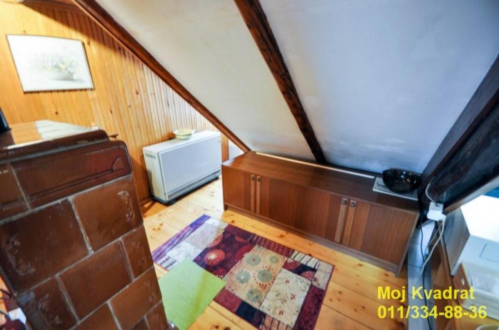 Stan na prodaju u Beogradu, Zemun, jednosoban, 100m2, cena 185000 evra