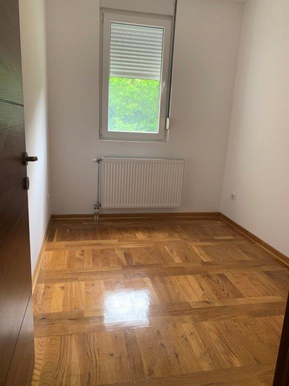 Stan na prodaju u Beogradu, Mirijevo, dvoiposoban, 57m2, cena 114000 evra