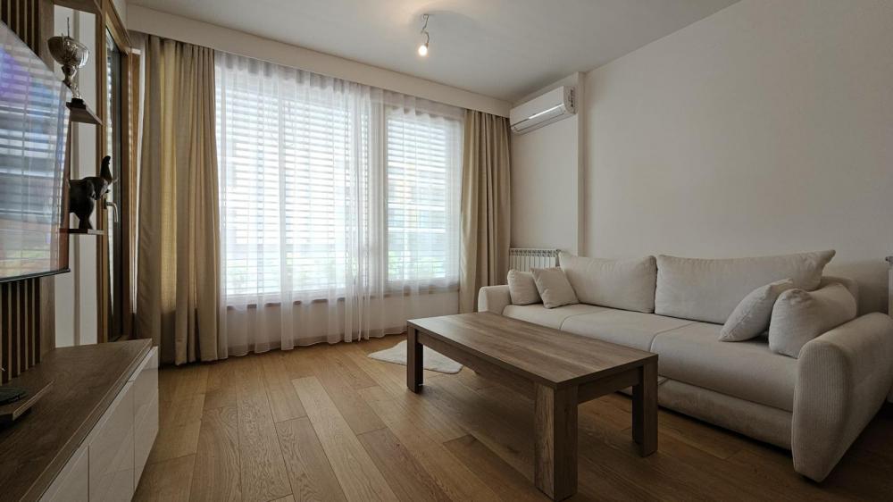 Stan na prodaju u Beogradu, Novi Beograd, trosoban, 62m2, cena 295000 evra