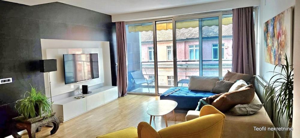 Stan na prodaju u Beogradu, Krunski venac, cetvorosoban, 106m2, cena 485000 evra