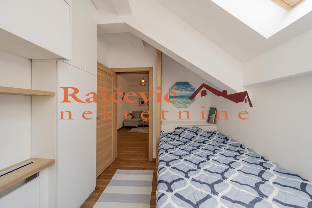 Stan na prodaju u Beogradu, Vračar (Hram), jednoiposoban, 34m2, cena 169000 evra