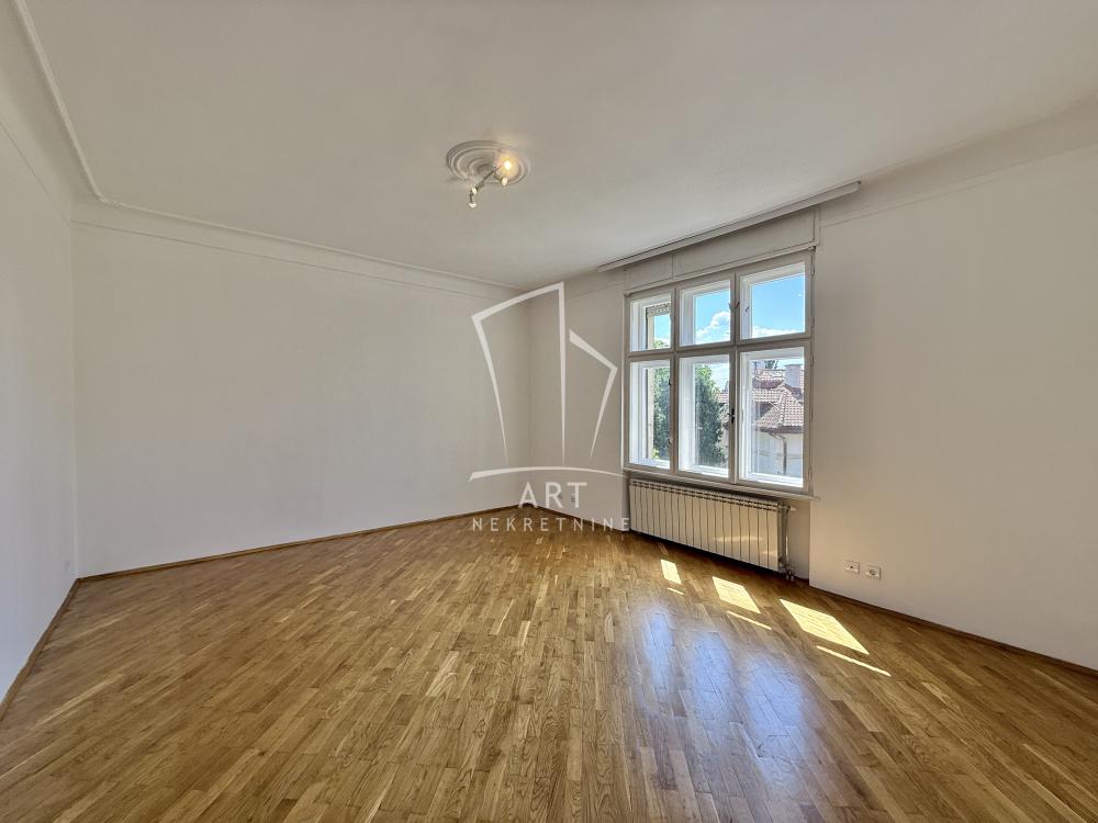 Stan na prodaju u Beogradu, Vračar (Hram), cetvorosoban, 88m2, cena 385000 evra
