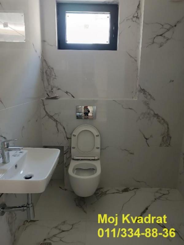 Stan na prodaju u Beogradu, Autokomanda, trosoban, 78m2, cena 266628 evra