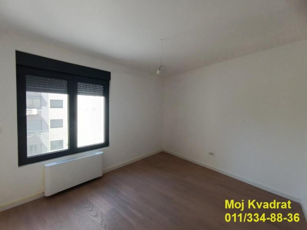 Stan na prodaju u Beogradu, Autokomanda, trosoban, 78m2, cena 266628 evra