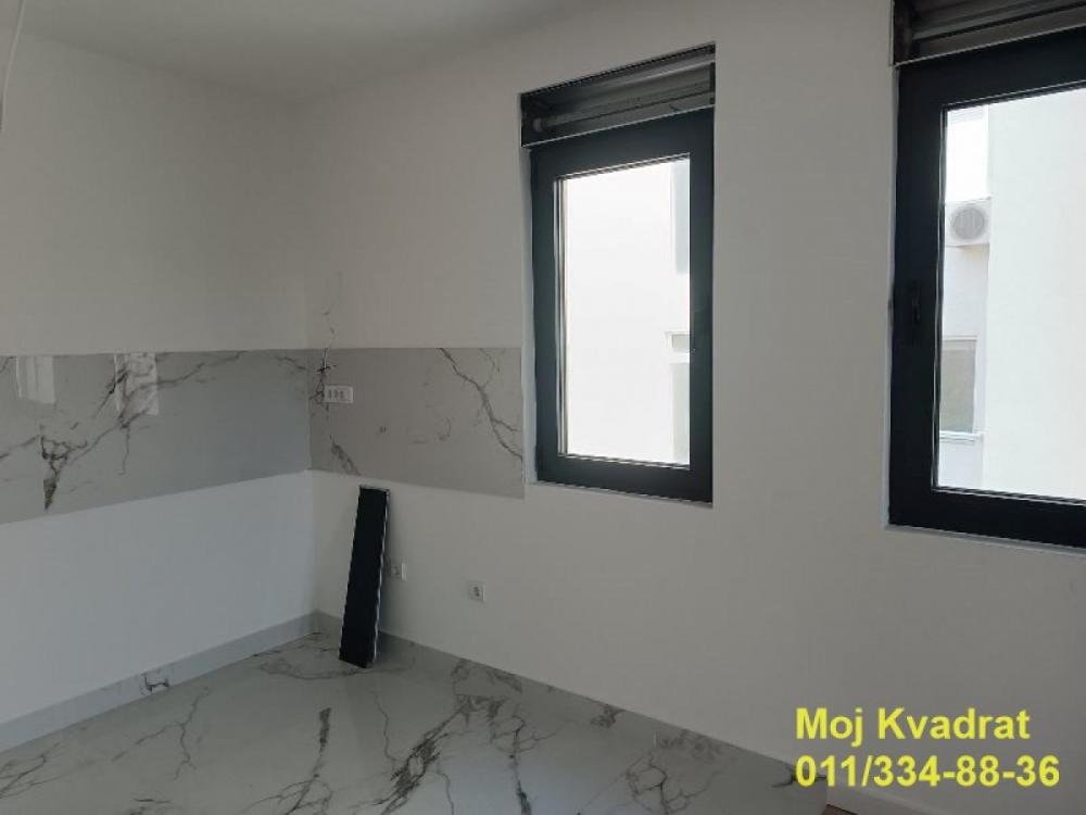 Stan na prodaju u Beogradu, Autokomanda, trosoban, 78m2, cena 266628 evra