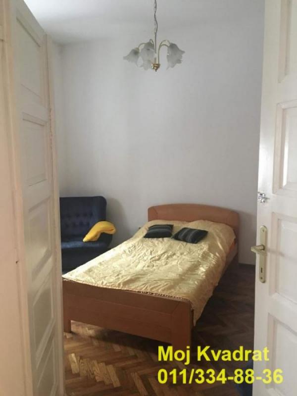 Stan na prodaju u Beogradu, Karađorđev park, dvosoban, 62m2, cena 240000 evra