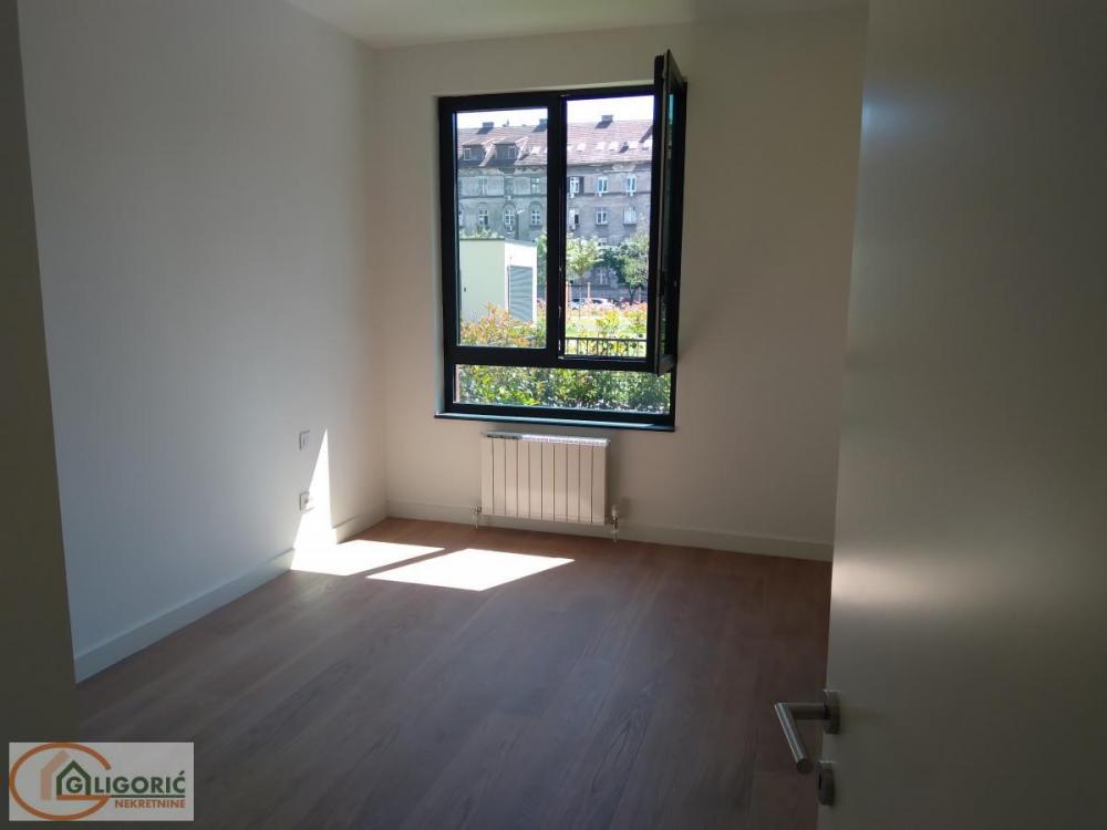 Stan na prodaju u Beogradu, Beograd na vodi, dvosoban, 73m2, cena 285000 evra