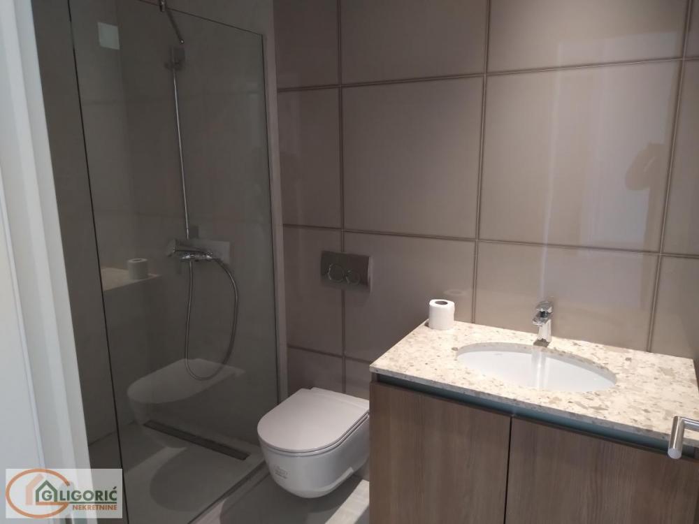 Stan na prodaju u Beogradu, Beograd na vodi, dvosoban, 73m2, cena 285000 evra