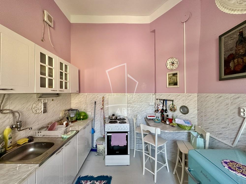 Stan na prodaju u Beogradu, Zemun, cetvorosoban, 45m2, cena 187000 evra