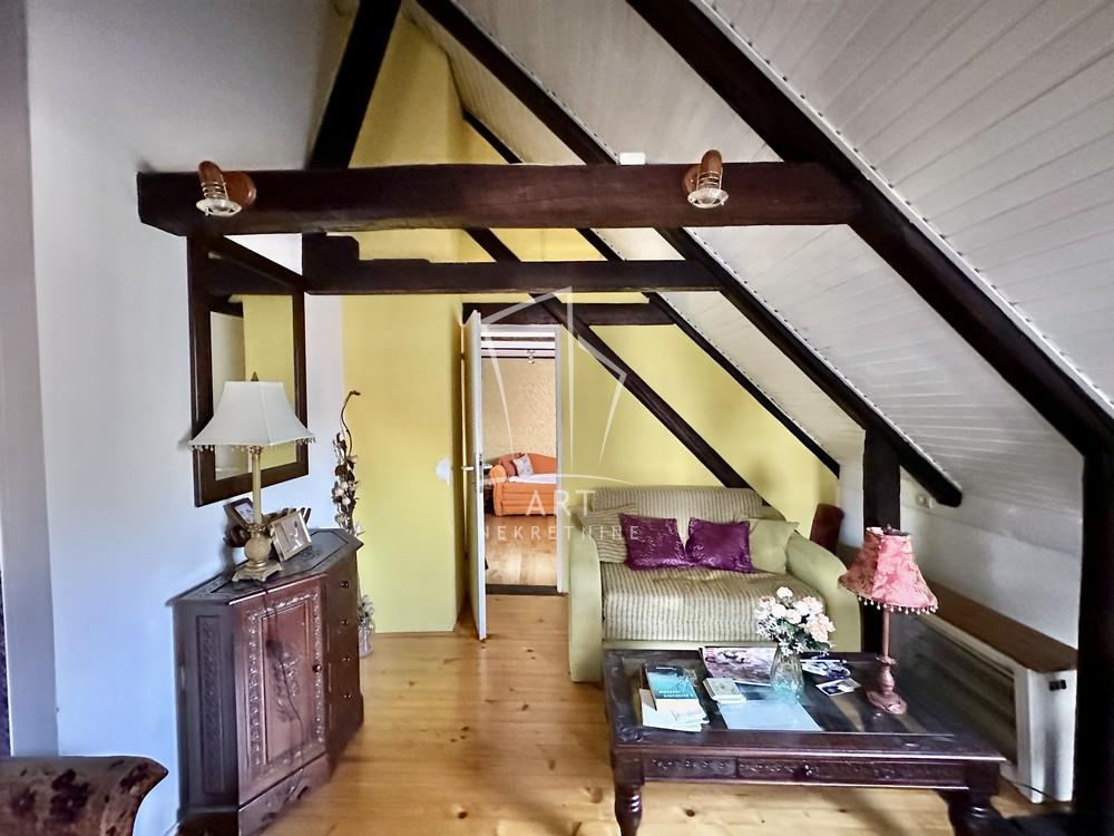 Stan na prodaju u Beogradu, Zemun, cetvorosoban, 45m2, cena 187000 evra
