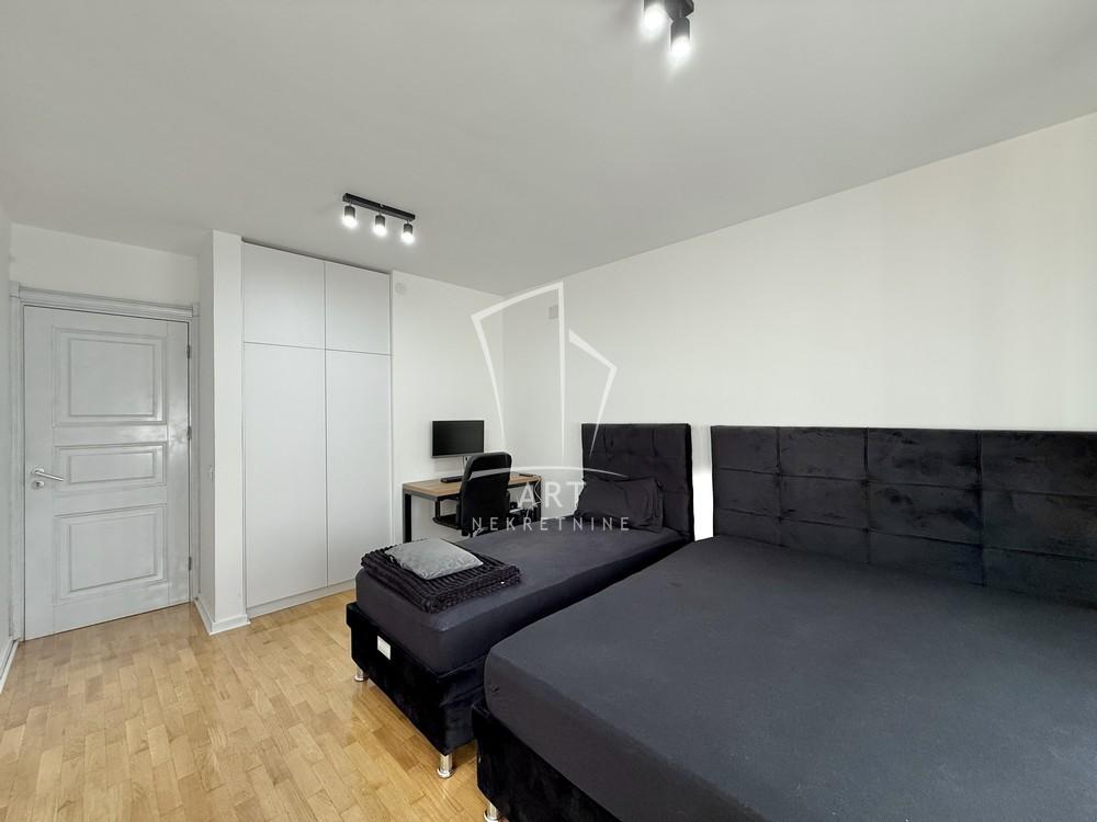 Stan na prodaju u Beogradu, Palilula, dvoiposoban, 93m2, cena 390000 evra
