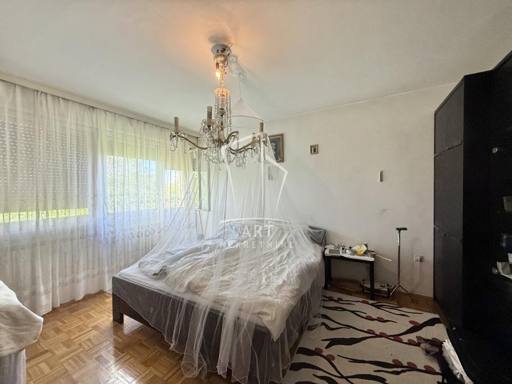 Stan na prodaju u Beogradu, Novi Beograd blok 70 (Kineski TC), dvosoban, 66m2, cena 185000 evra