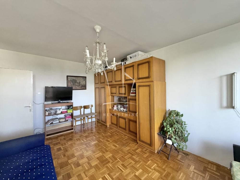 Stan na prodaju u Beogradu, Novi Beograd blok 70 (Kineski TC), dvosoban, 66m2, cena 185000 evra