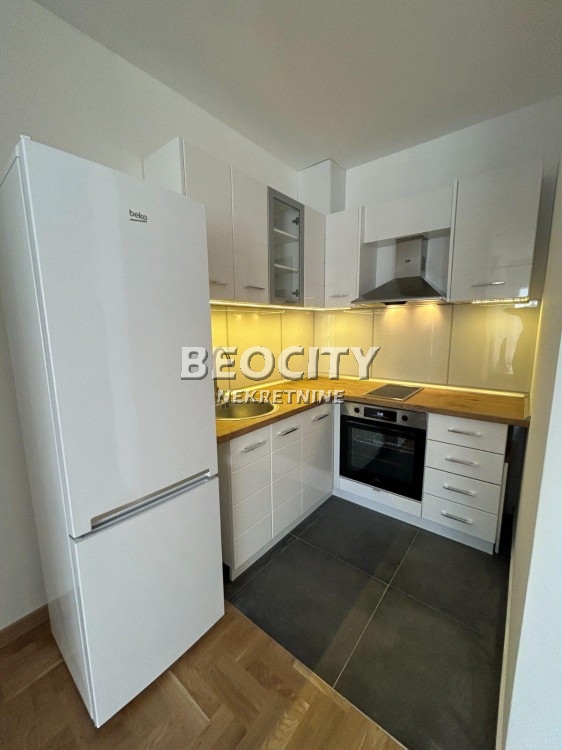 Stan na prodaju u Beogradu, Banjica, 33m2, cena 112200 evra