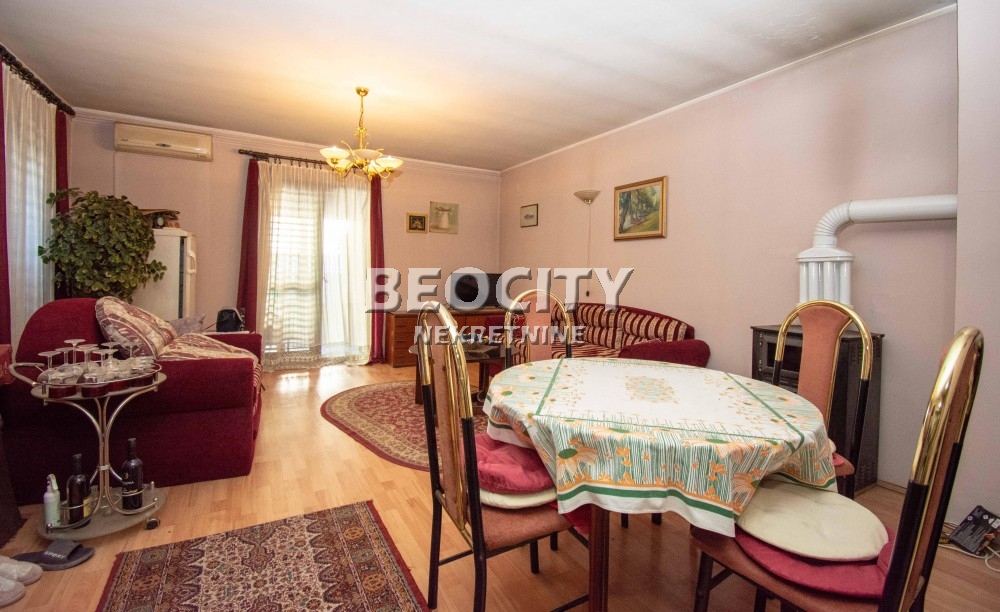 Stan na prodaju u Beogradu, Ledine, jednoiposoban, 50m2, cena 83000 evra