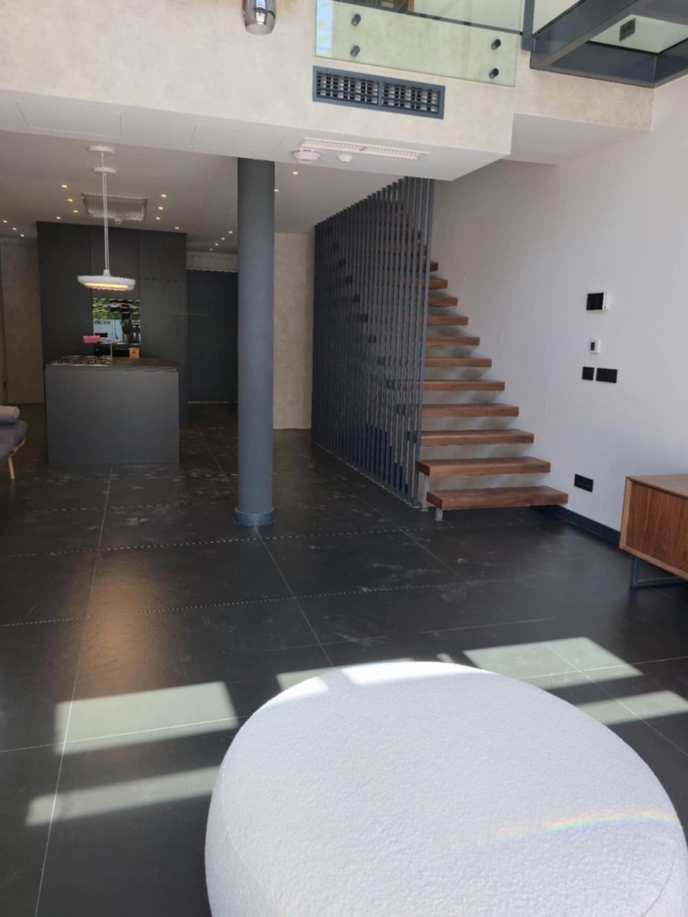 Stan na prodaju u Beogradu, Dedinje, cetvorosoban, 200m2, cena 890000 evra