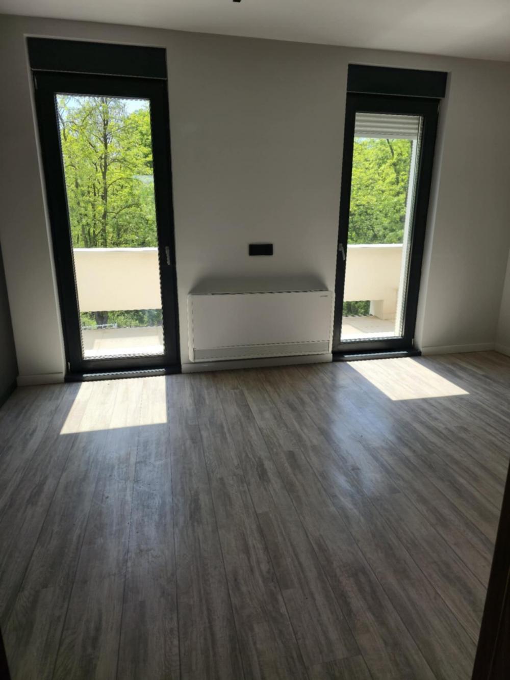 Stan na prodaju u Beogradu, Dedinje, cetvorosoban, 200m2, cena 890000 evra