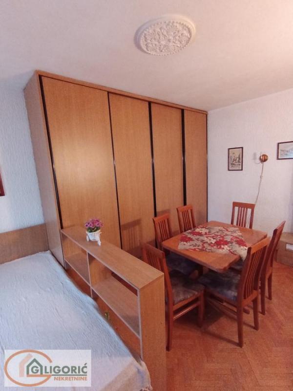Stan na prodaju u Beogradu, Beograd (centar), jednoiposoban, 41m2, cena 136000 evra