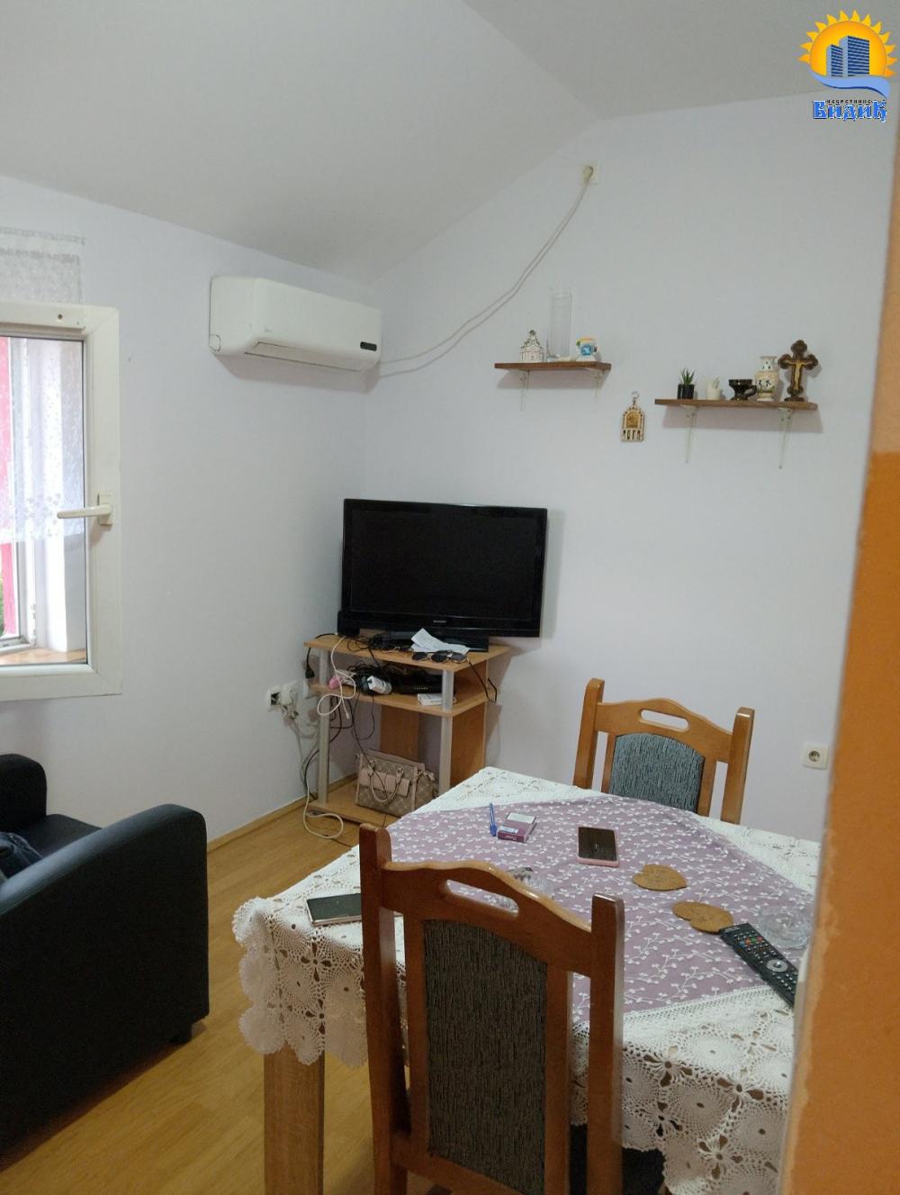 Stan na prodaju u Beogradu, Borča, 24m2, cena 56000 evra