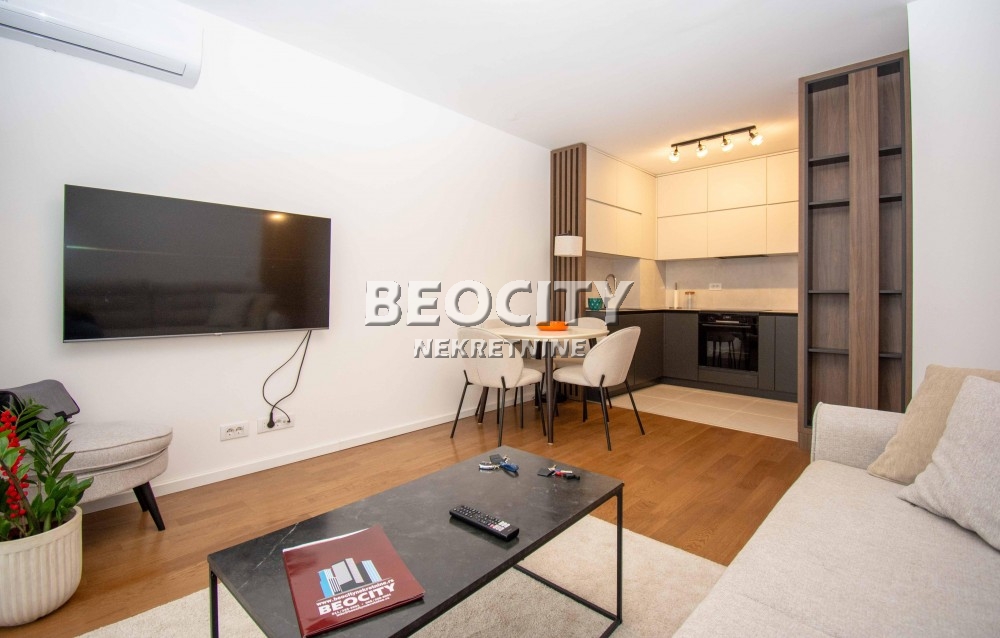 Stan na prodaju u Beogradu, Višnjička banja, jednoiposoban, 49m2, cena 155000 evra