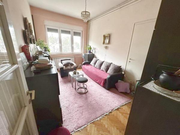 Stan na prodaju u Beogradu, Vračar, troiposoban, 80m2, cena 245000 evra