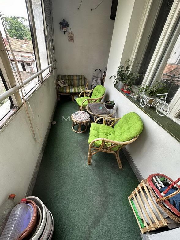 Stan na prodaju u Beogradu, Vračar, troiposoban, 80m2, cena 245000 evra