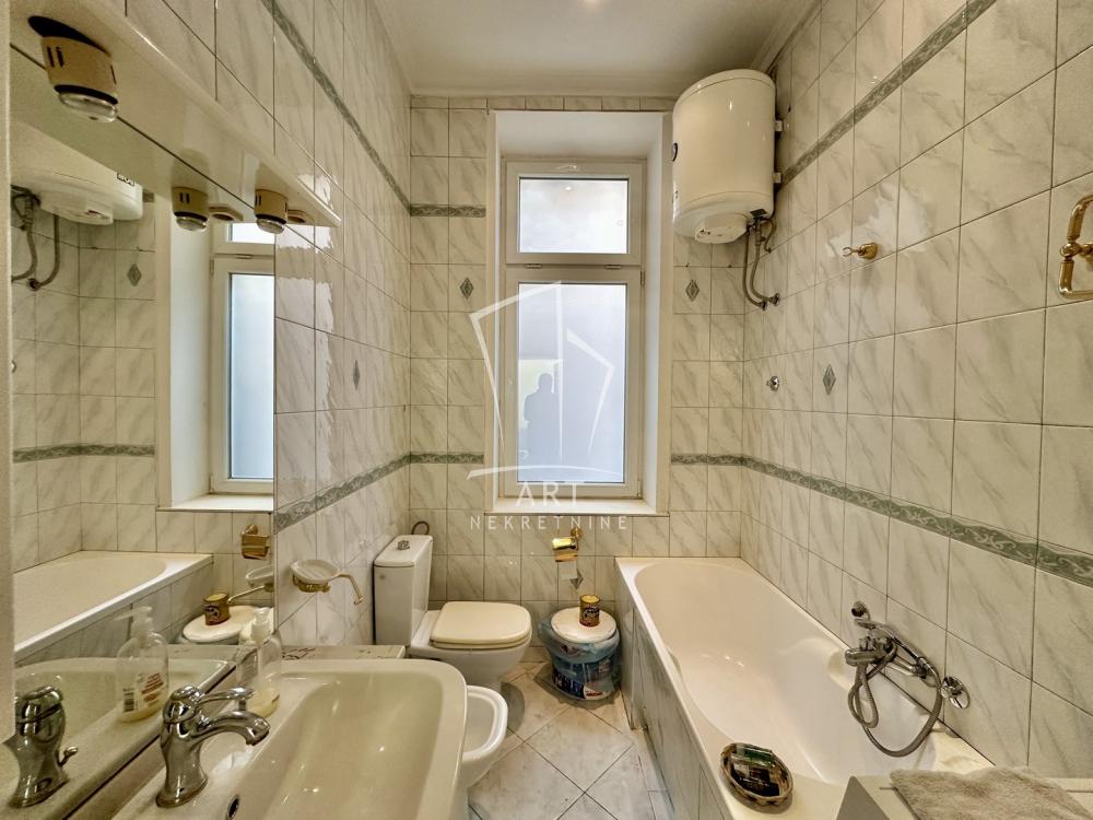 Stan na prodaju u Beogradu, Savski venac, dvosoban, 42m2, cena 189000 evra