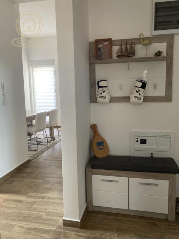 Stan na prodaju u Beogradu, Ledine, trosoban, 61m2, cena 155000 evra