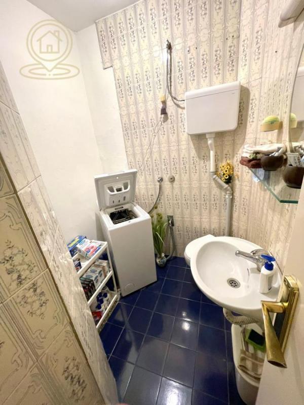 Stan na prodaju u Beogradu, Pravni fakultet, trosoban, 70m2, cena 297000 evra