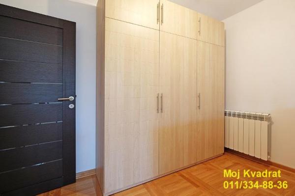 Stan na prodaju u Beogradu, Vukov spomenik, trosoban, 93m2, cena 297600 evra