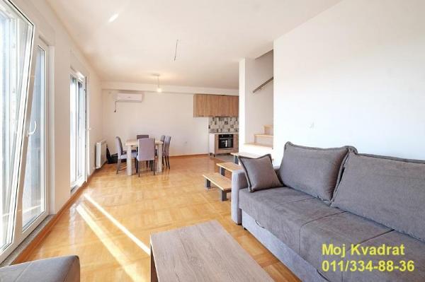 Stan na prodaju u Beogradu, Vukov spomenik, trosoban, 93m2, cena 297600 evra
