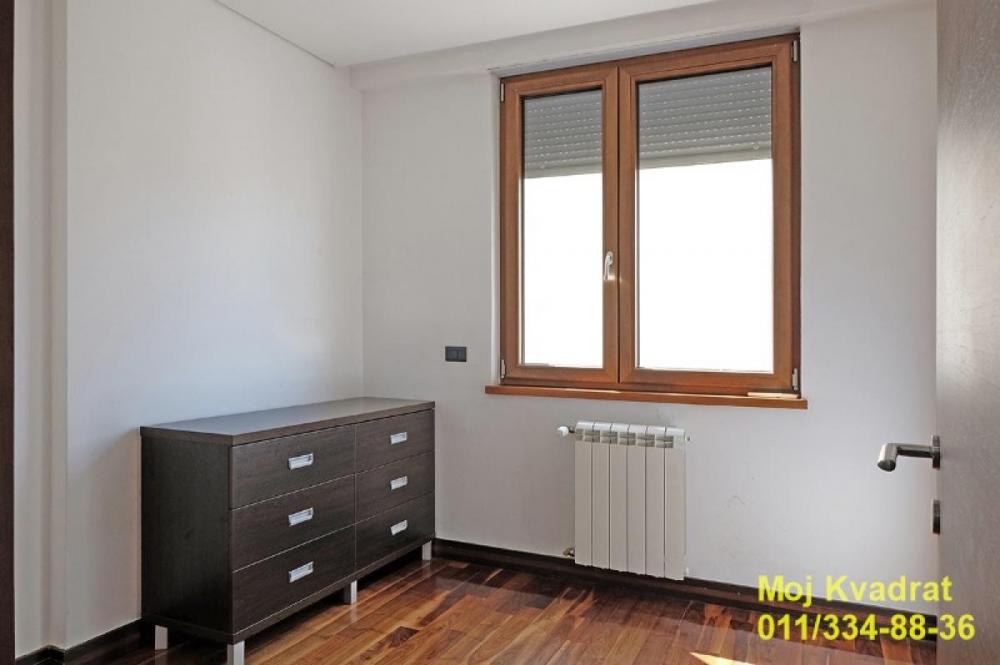 Stan na prodaju u Beogradu, Crveni Krst, cetvorosoban, 104m2, cena 468450 evra
