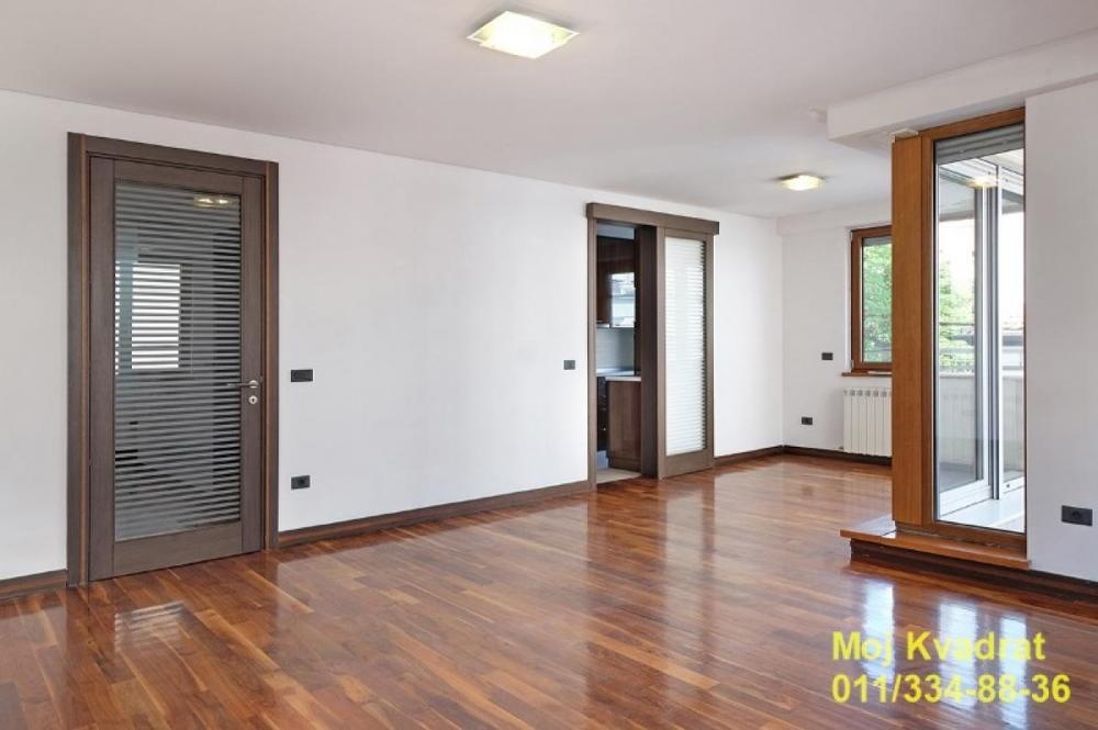 Stan na prodaju u Beogradu, Crveni Krst, cetvorosoban, 104m2, cena 468450 evra