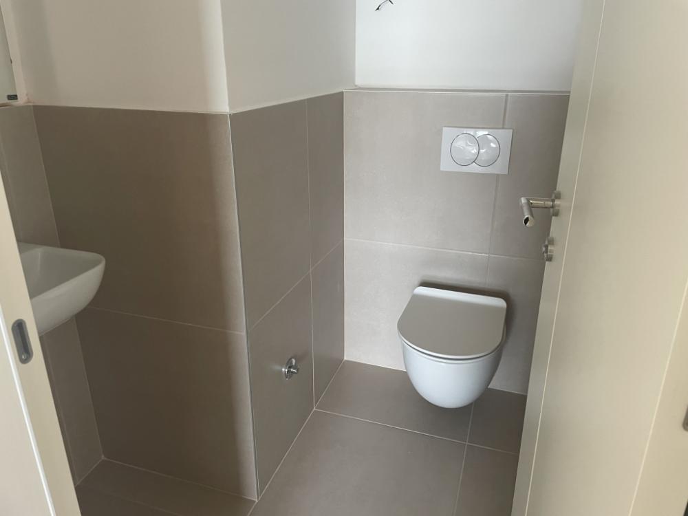 Stan na prodaju u Beogradu, Voždovac, trosoban, 68m2, cena 269000 evra
