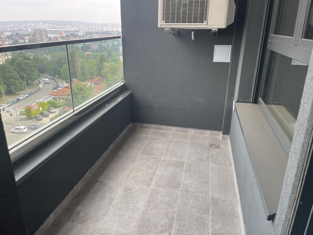 Stan na prodaju u Beogradu, Voždovac, trosoban, 68m2, cena 269000 evra