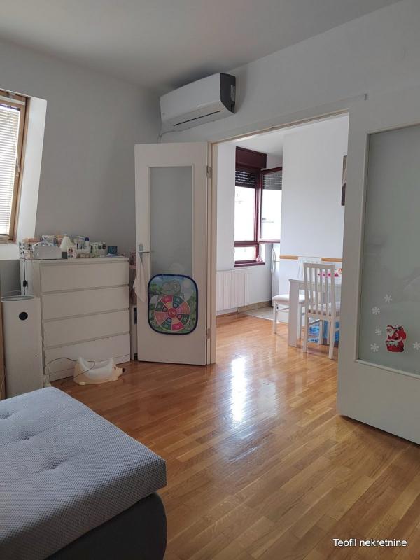 Stan na prodaju u Beogradu, Crveni Krst, dvosoban, 65m2, cena 195000 evra