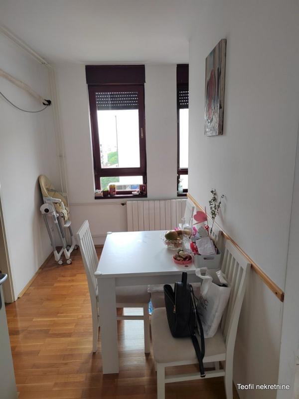Stan na prodaju u Beogradu, Crveni Krst, dvosoban, 65m2, cena 195000 evra