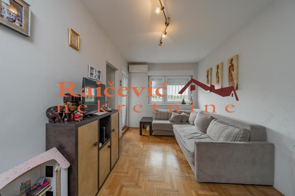 Stan na prodaju u Beogradu, Novi Beograd blok 72, jednoiposoban, 38m2, cena 128000 evra