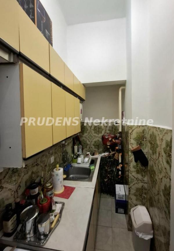 Stan na prodaju u Beogradu, Kalenić pijaca, dvosoban, 70m2, cena 297000 evra