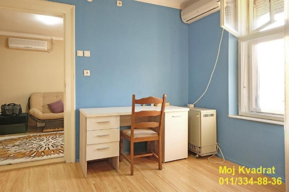 Stan na prodaju u Beogradu, Vukov spomenik, cetvorosoban, 82m2, cena 240000 evra